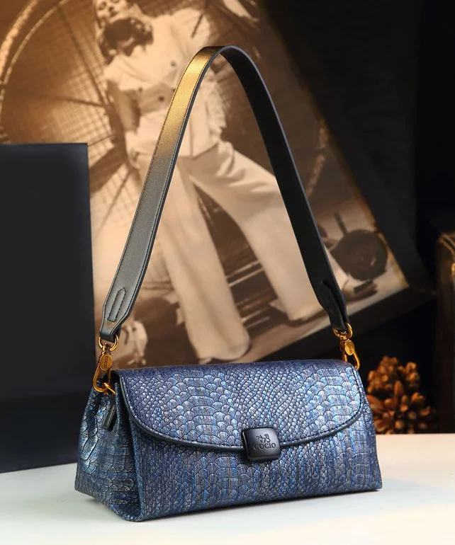 Túi xách đeo chéo bền bỉ họa tiết Serpentine màu xanh navy của Boutique