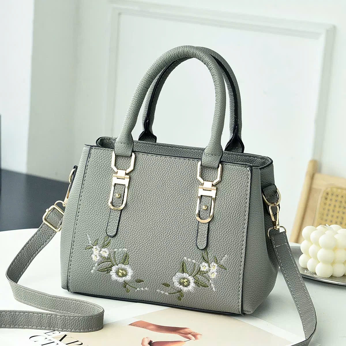 Túi đeo chéo đơn thiết kế mới 2025