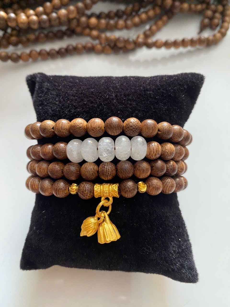 Vòng trầm aloura 03