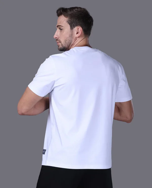 Men's T-shirt with modern print - Image 3
